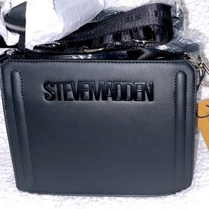 SOLD!!!! NEW WITH TAGS!! Viral TikTok Steve Madden Crossbody